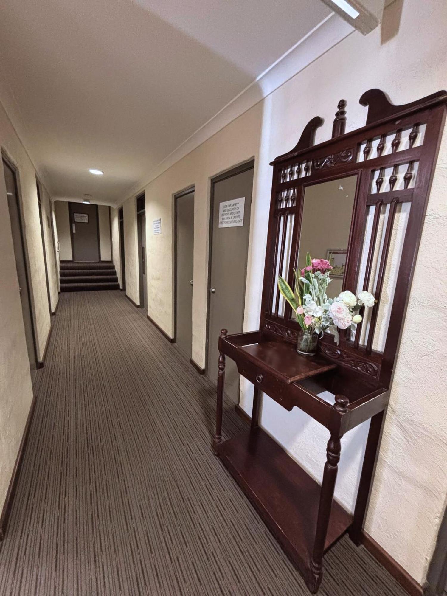 Prince Of Wales Hotel, Bunbury Exterior photo